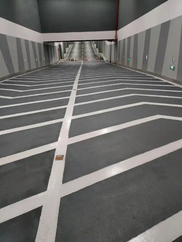 车库防滑坡道地坪