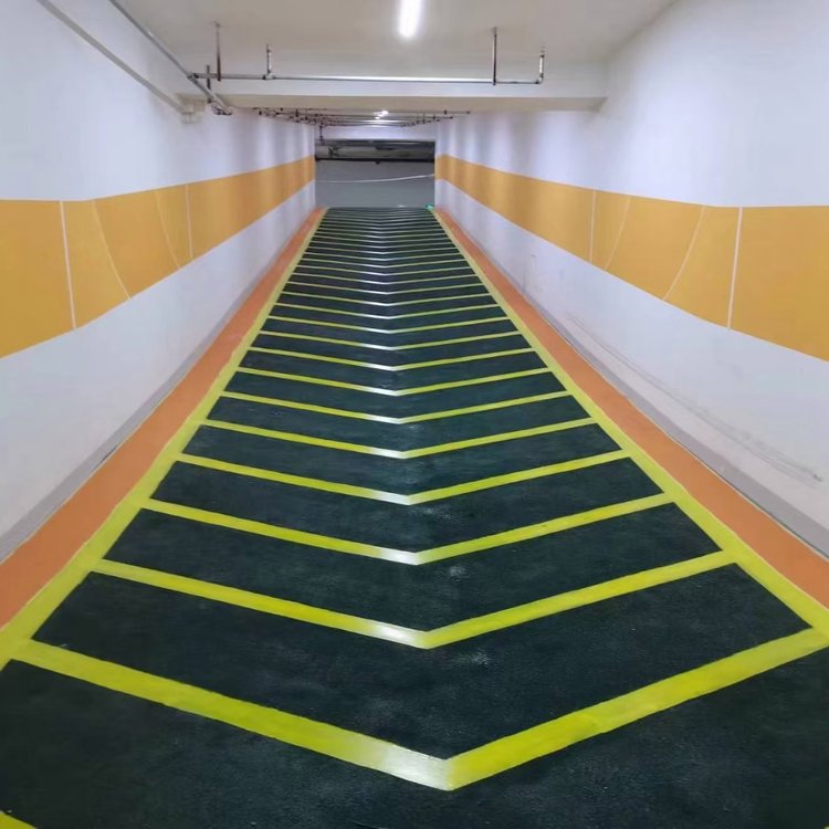 车库防滑坡道地坪